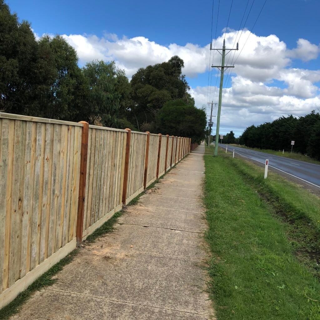 Privacy timber fence